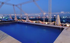 فندق سويس ان النيل